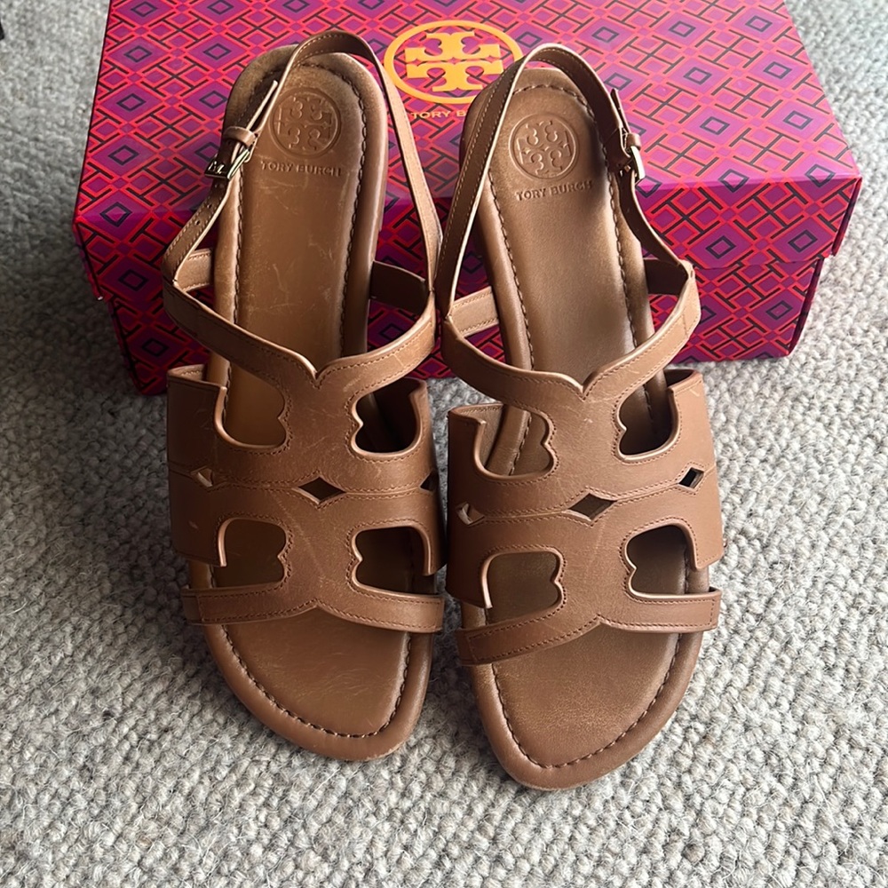 Tory Burch Serif Sandal Tan size 9